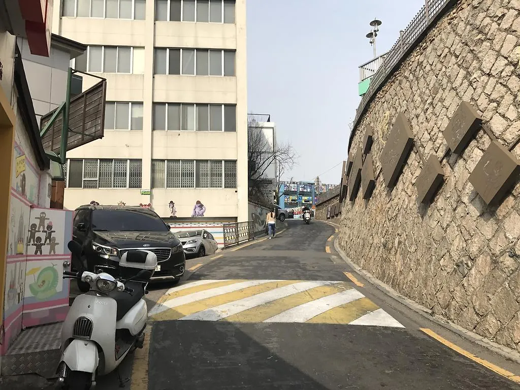 Free Guesthouse ソウル特別市 2*,